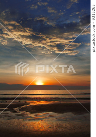 Sunset at Karon beach 9315265