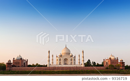 Taj Mahal, Agra 9316719