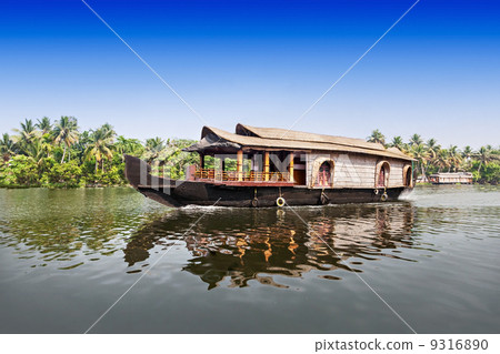 Boat 9316890
