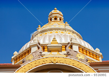 Hindu temple in Ponda Hindu temple in Ponda 9316991