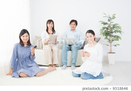 一個家庭 9318646