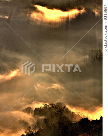 Dawn of Kujuku Valley 9319694