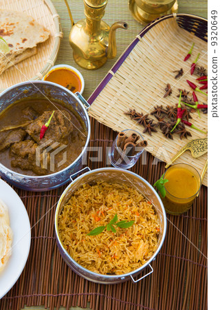 chicken biryani in small wok chicken biryani in small wok 9320649
