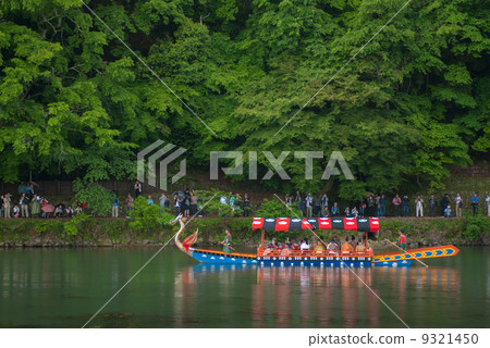 Car fracture shrine Mifune Festival 9321450