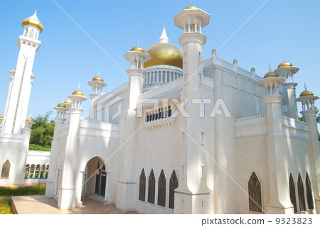 The National Mosque of Brune 9323823