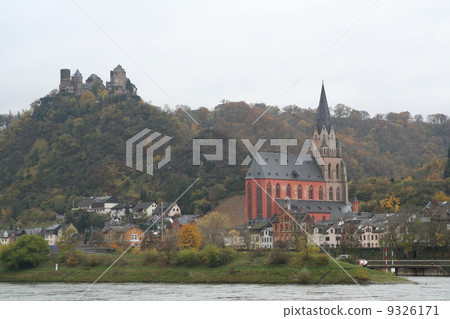 Rhine and small town Germany Rhine and small town Germany 9326171