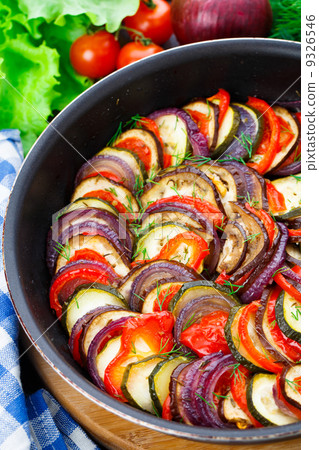 Ratatouille in a pan Ratatouille in a pan 9326546