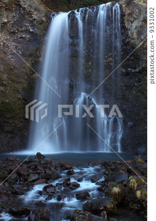 Yoshigoro's waterfall 9331002