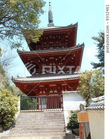 Triple tower of Onomichi Saikokuji 9332461