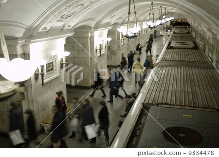 Blurred people on subway platform. 9334478