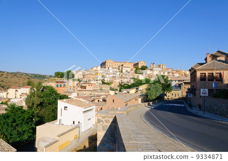 Spain's Old City Toledo 9334871