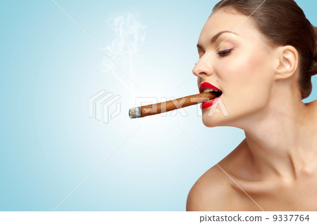 Addiction for rich. 9337764