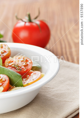 simple italian pasta penne with tomatoes and basil simple italian pasta penne with tomatoes and basil 9337890