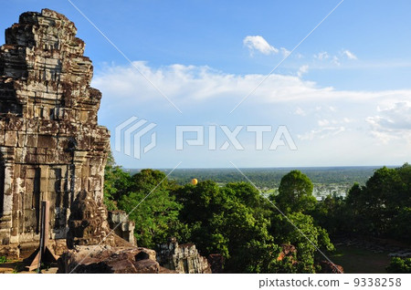 Phnom Bakken 9338258