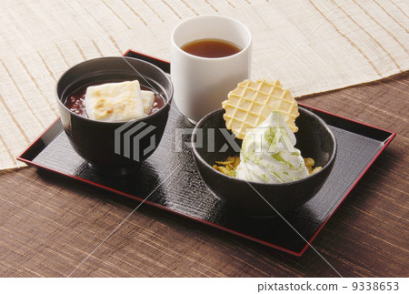 Zenzai and ice cream sweets Japanese style dessert set Image material Zenzai and ice cream sweets Japanese style dessert set Image material 9338653