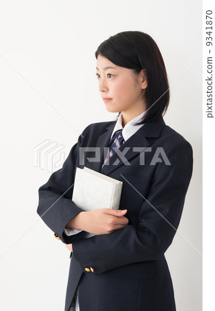 學校的女生 9341870