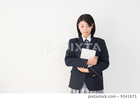 學校的女生 9341871