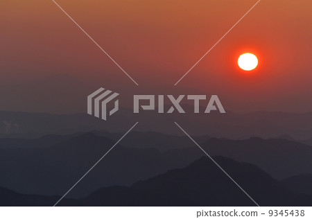 First sunrise First sunrise 9345438