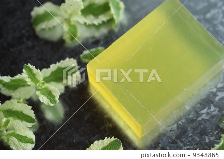 Soap   9348865