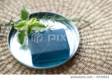 Soap   9348881