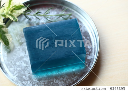Soap   9348895