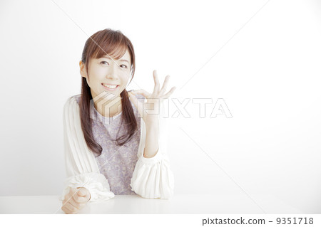 Female portrait 9351718