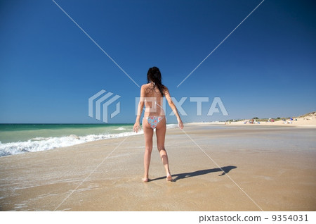 woman at palmar beach woman at palmar beach 9354031