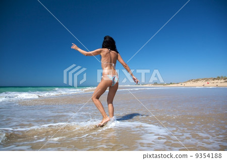 sexy woman on the water 9354188