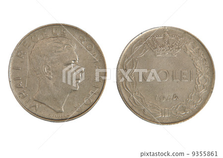 Old Romanian monet hundred lei. 9355861