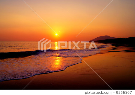 Sunset of Irago Lake 9356567