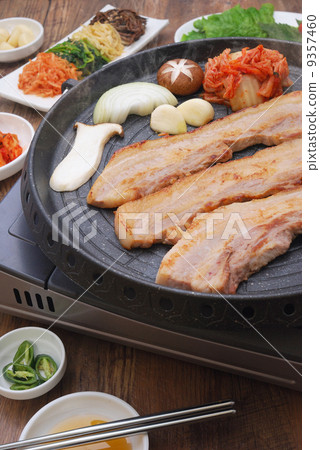 Korean barbecue 9357460