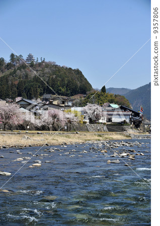 春天縣八幡巴城堡 9357806