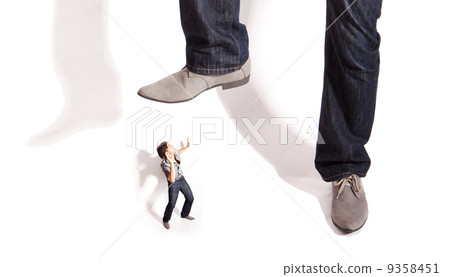 handsome man 9358451