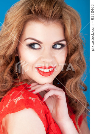 Pretty Redhead Glancing Sideways Pretty Redhead Glancing Sideways 9358463