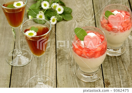 Heart dessert Heart dessert 9362475