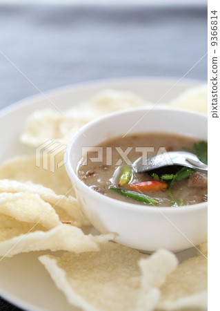 Thai food rice crust with pork white sauce 9366814
