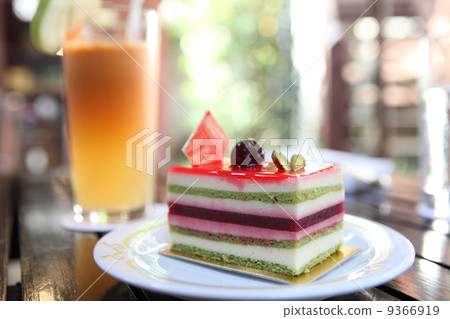 colorful fruit cake 9366919