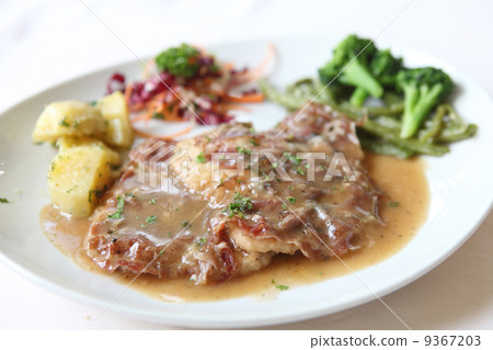 saltimbocca pork steak saltimbocca pork steak 9367203