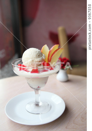 Icecream with jelly and milk 9367858