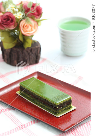 green tea cake 9368077