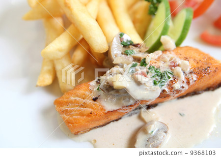 baked salmon baked salmon 9368103
