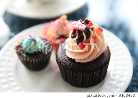 colorful cupcakes colorful cupcakes 9368498