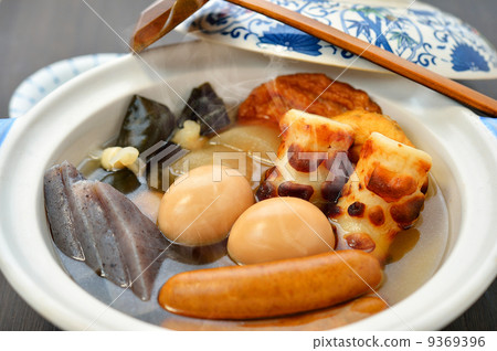 注意）蒸汽是潤飾合成。奧登形象。 9369396