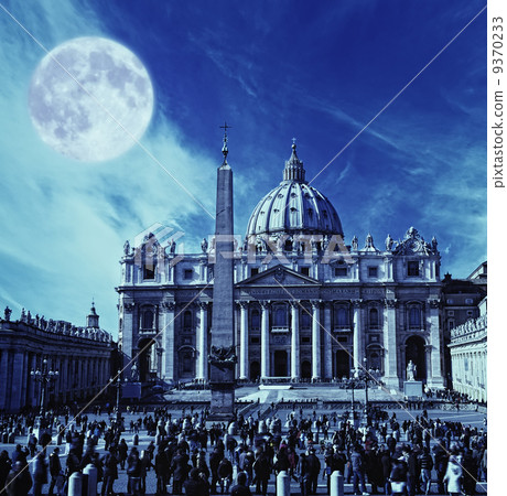 View to the St. Peter's Basilica at a night time 9370233