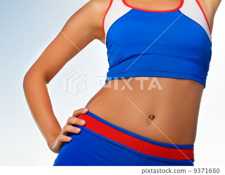 Fitness trainer body fragment Fitness trainer body fragment 9371680