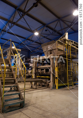Factory 9371760