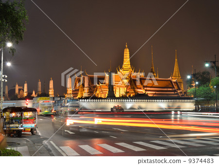 Royal palace 9374483