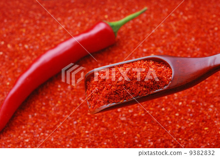  Red peppers 9382832