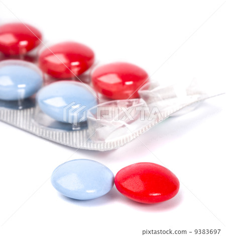 red and blue pills 9383697