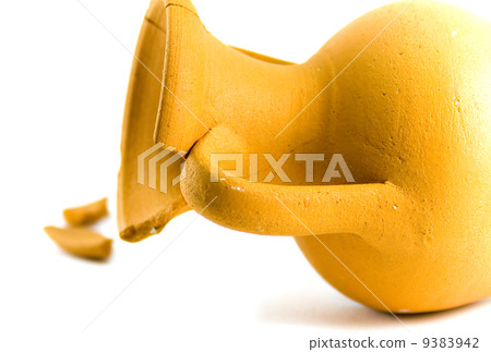 old amphora 9383942